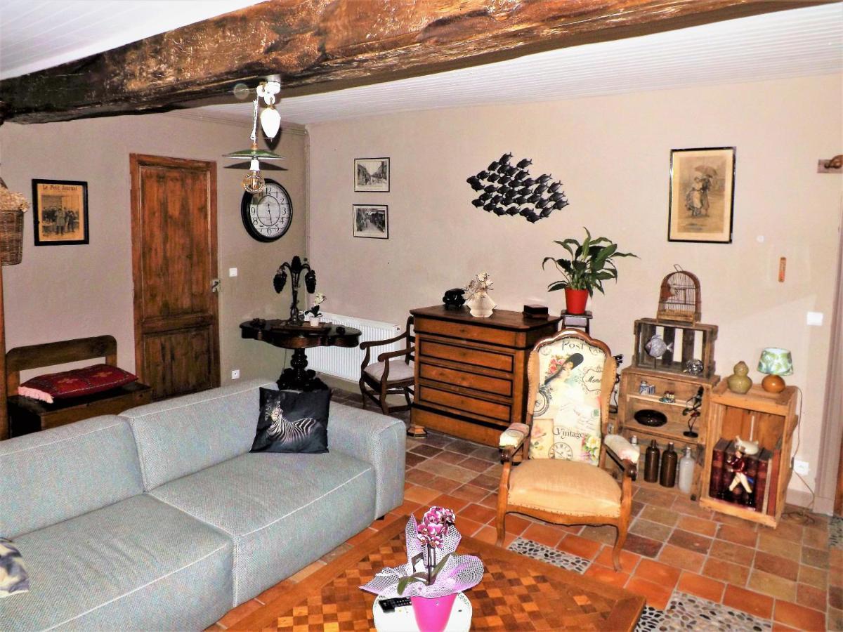 La Girondine Bed and Breakfast Galgon Exteriör bild