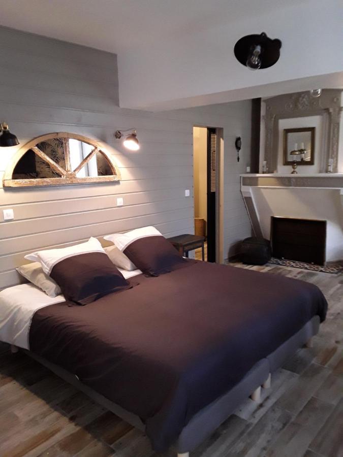 La Girondine Bed and Breakfast Galgon Exteriör bild