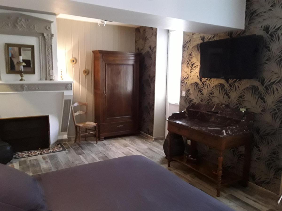 La Girondine Bed and Breakfast Galgon Exteriör bild