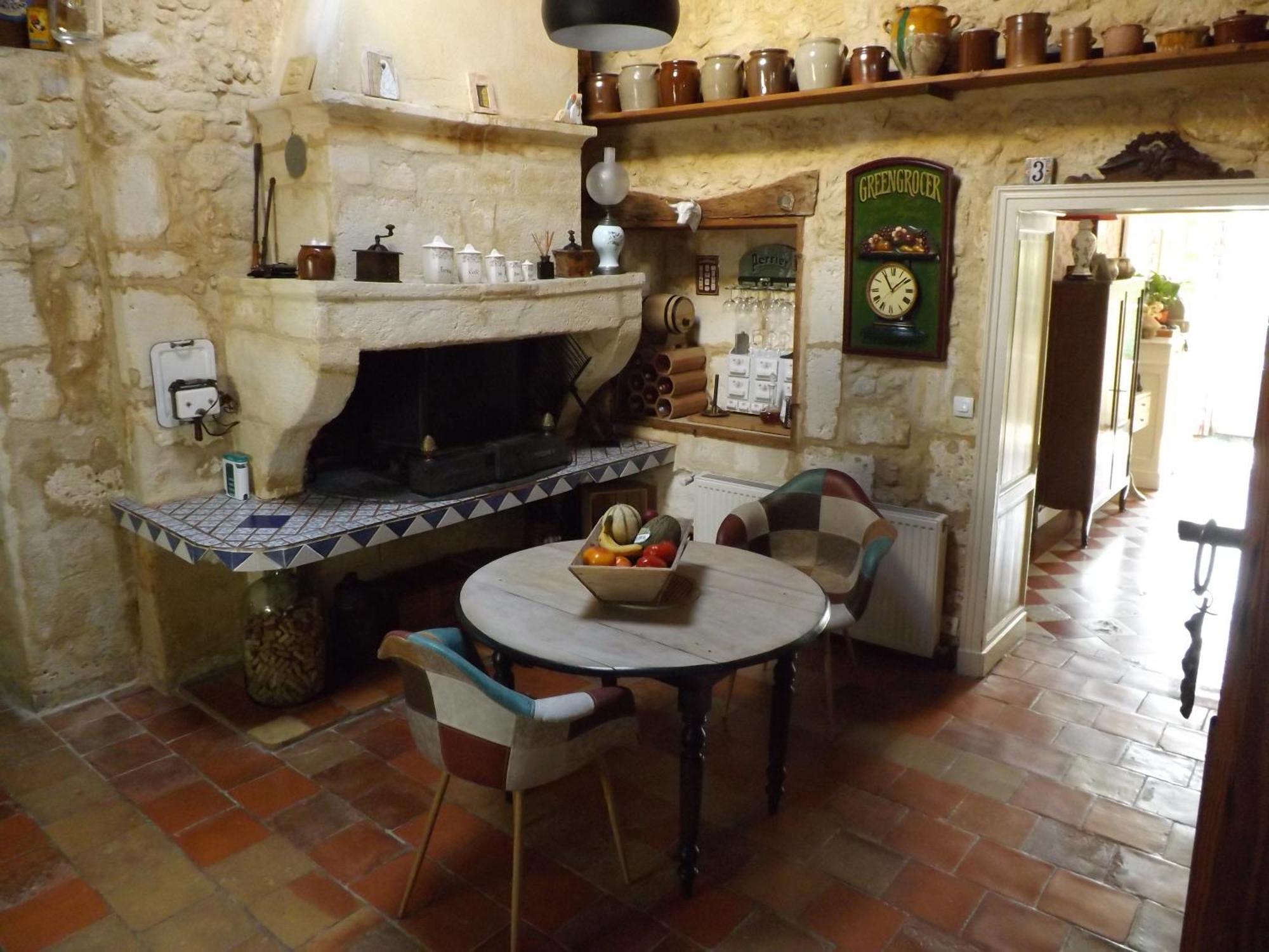 La Girondine Bed and Breakfast Galgon Exteriör bild